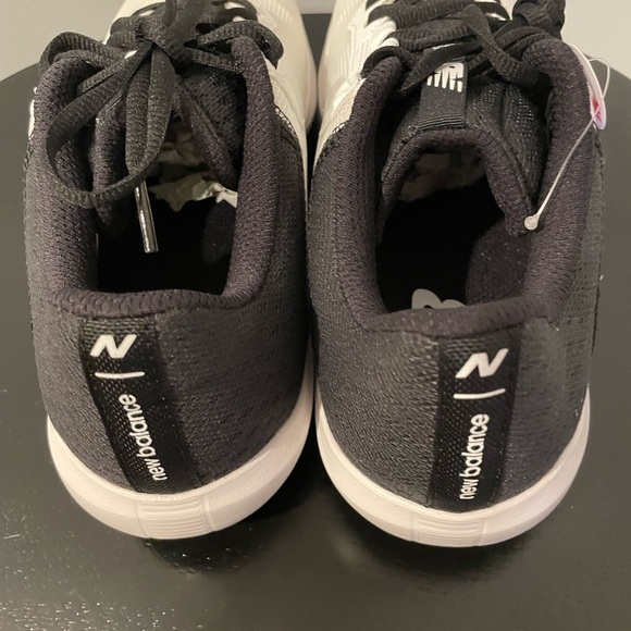 New Balance 696 Men's White and Black Sneakers size 9 wide. NWT - Picture 6 of 8